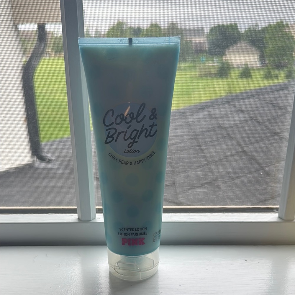 PINK Victoria's Secret Cool And Bright Lotion